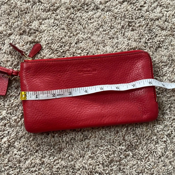 Womens Authentic Red Coach Wristlet Wallet - Picture 9 of 11